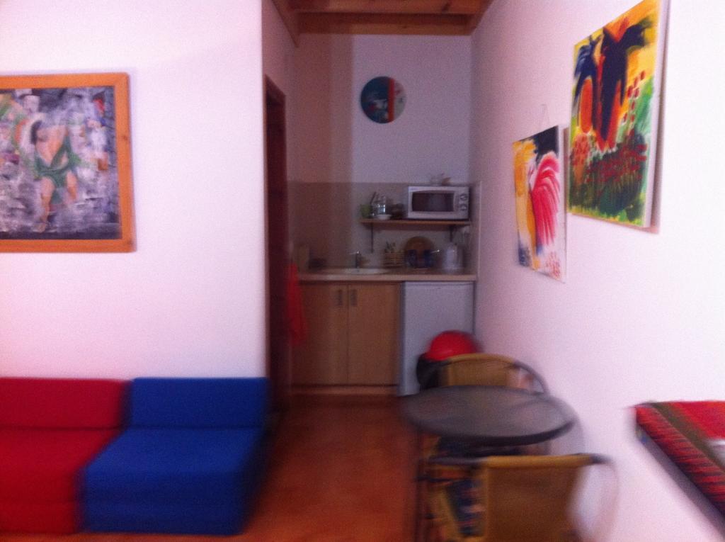 Blueberry Rooms Qaşrīn 외부 사진
